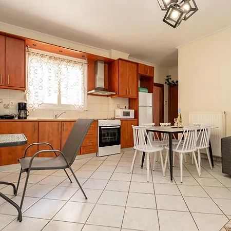 Apartment Sisters' Corner *