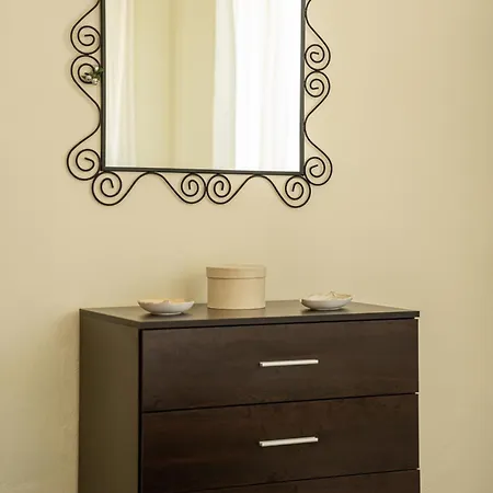 Apartment Sisters' Corner *